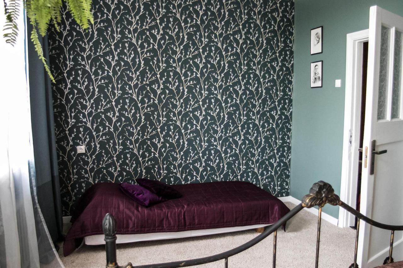 Classy Green Old Town Apartment Klaipėda Exterior foto